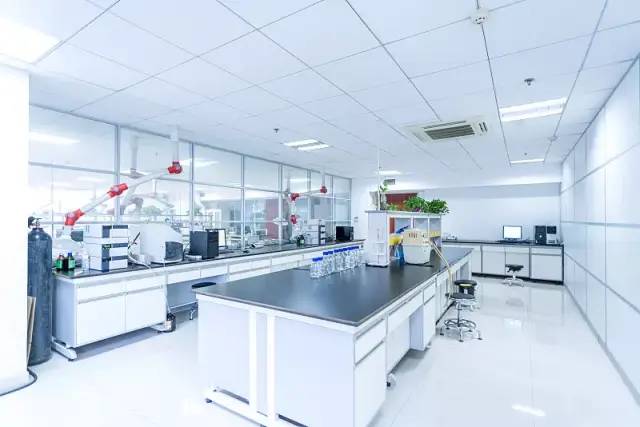 實驗室智能監(jiān)控系統(tǒng)時刻管理實驗室整體運作的溫濕度環(huán)境